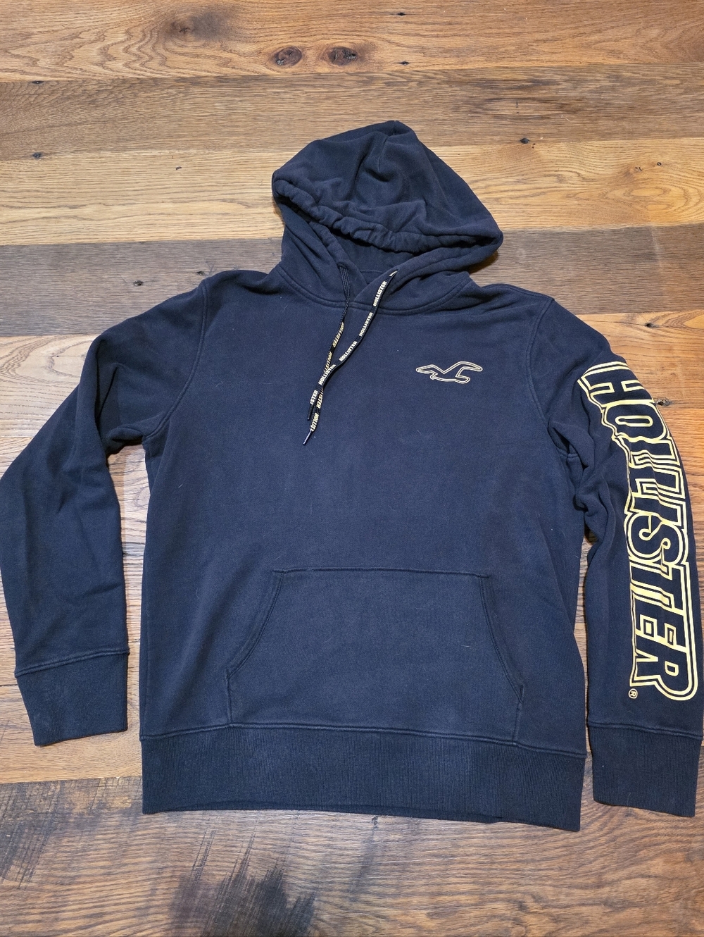 Hollister Black Pullover Hoodie with Sleeve Logo Mens Small
